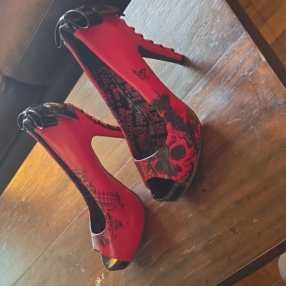 Iron Fist American Nightmare heels Size 7 Red - Picture 1 of 4